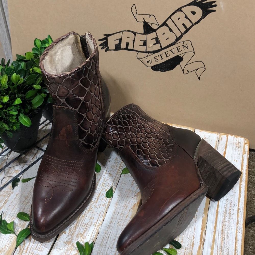 Freebird by Steven Brown Ankle Boots